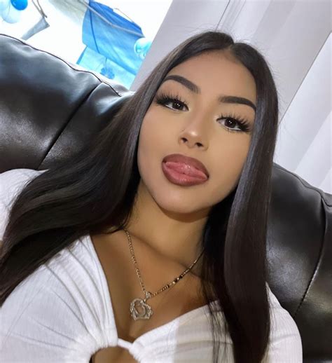 Hot Latina Baddie Porn Videos .